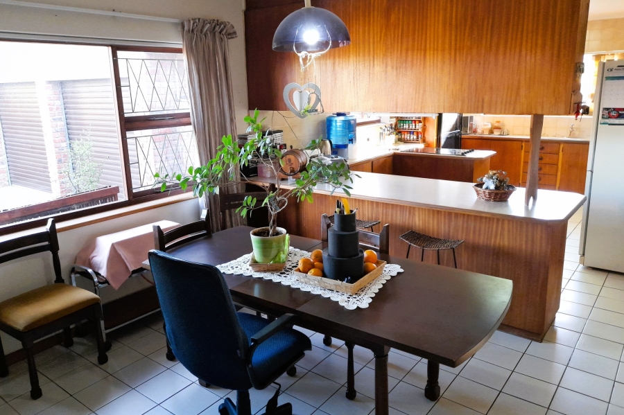 4 Bedroom Property for Sale in Walmer Downs Eastern Cape